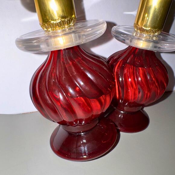 Vintage Avon Candlesticks– Bird of Paradise – Ruby Red Swirl Glass - Picture 3 of 11